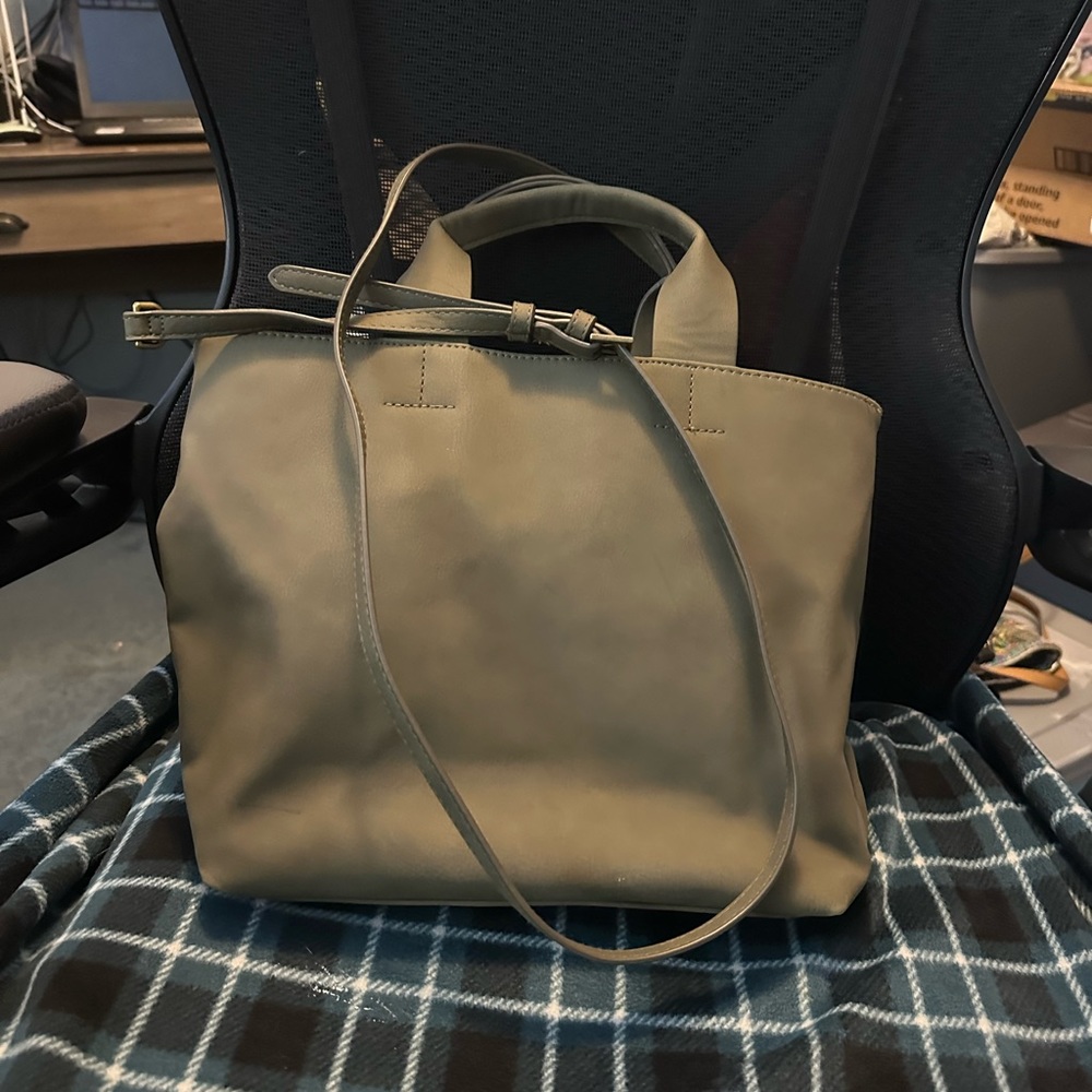 Universal Thread Green Handbag With Crossbody Str… - image 1